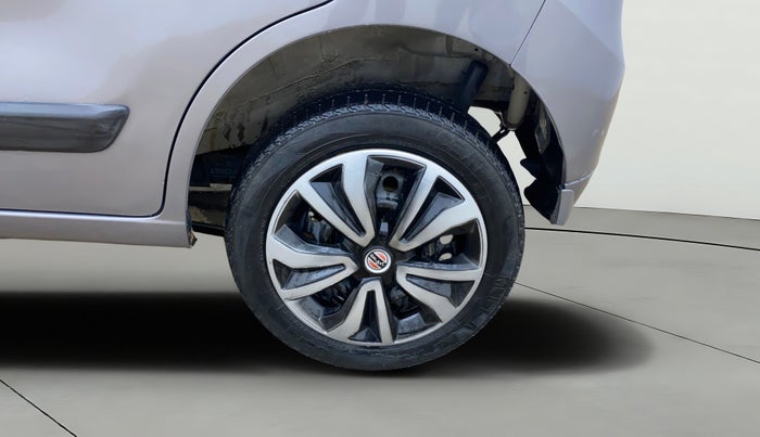 2012 Maruti Wagon R 1.0 LXI, Petrol, Manual, 1,05,087 km, Left Rear Wheel
