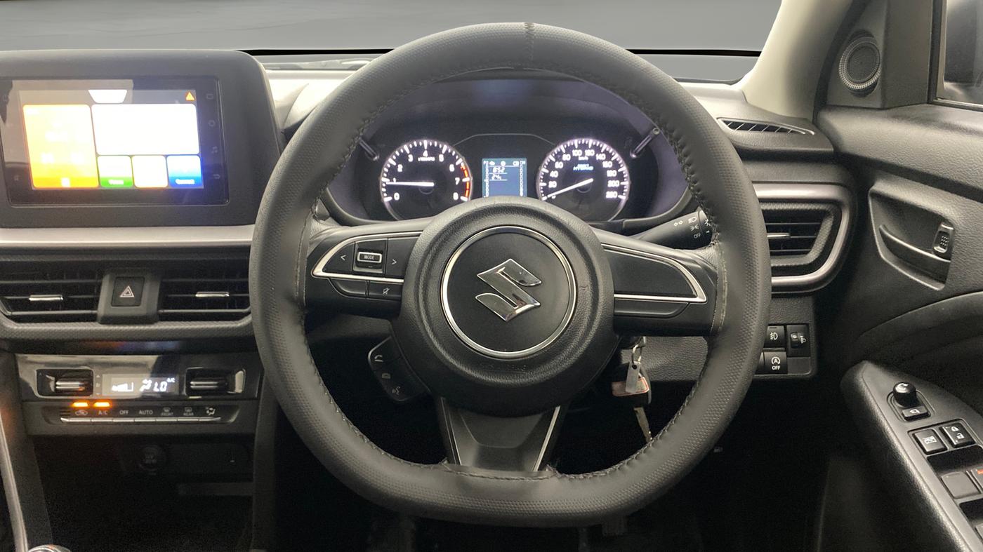 2022 Maruti BREZZA VXI SMART HYBRID, Petrol, Manual, 48,244 km, Steering Wheel Close Up