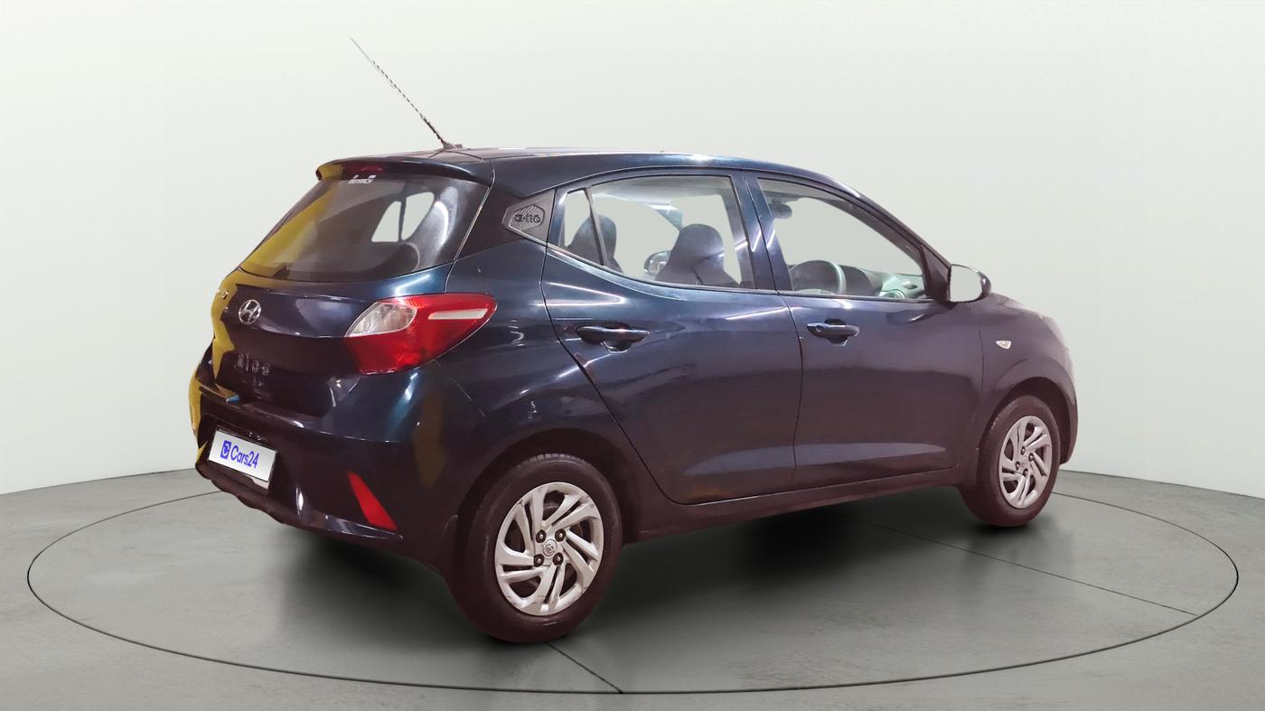 2022 Hyundai GRAND I10 NIOS MAGNA 1.2 KAPPA VTVT, Petrol, Manual, 28,698 km, Right Back Diagonal