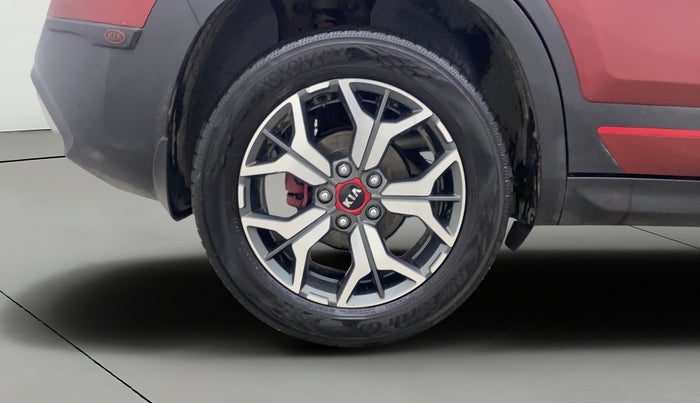 2020 KIA SELTOS GTX PLUS AT 1.5 DIESEL, Diesel, Automatic, 1,01,607 km, Right Rear Wheel