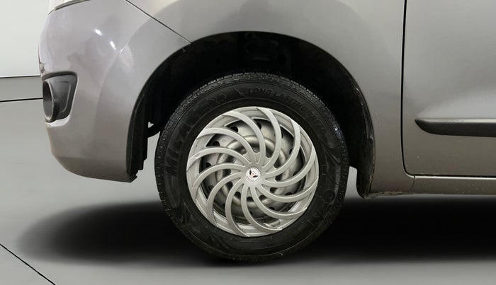 2017 Maruti Wagon R 1.0 LXI CNG, CNG, Manual, 62,952 km, Left Front Wheel