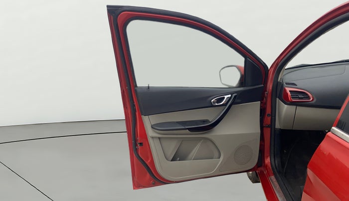 2018 Tata Tiago XZ PETROL, Petrol, Manual, 48,850 km, LHS Front Door