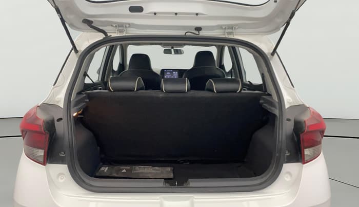 2024 Hyundai GRAND I10 NIOS ASTA 1.2 KAPPA VTVT, Petrol, Manual, 24,272 km, Boot Open Zoomed View