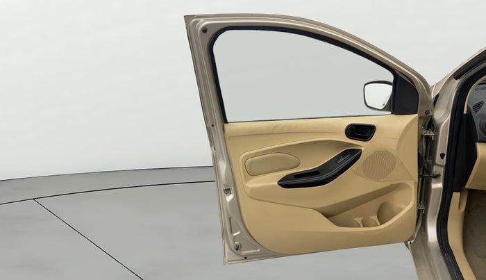 2020 Ford Figo Aspire TITANIUM 1.2 PETROL, Petrol, Manual, 74,744 km, LHS Front Door