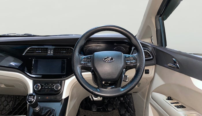 2018 Mahindra MARAZZO M8 7 STR, Diesel, Manual, 57,465 km, Steering Wheel Close Up