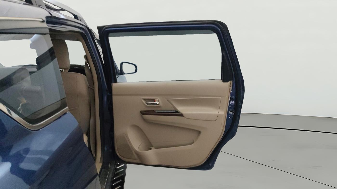 2021 Maruti Ertiga VXI CNG, CNG, Manual, 1,03,747 km, RHS Rear Door