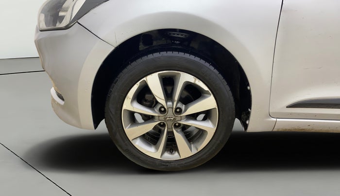 2014 Hyundai Elite i20 ASTA 1.2, CNG, Manual, 1,24,344 km, Left Front Wheel