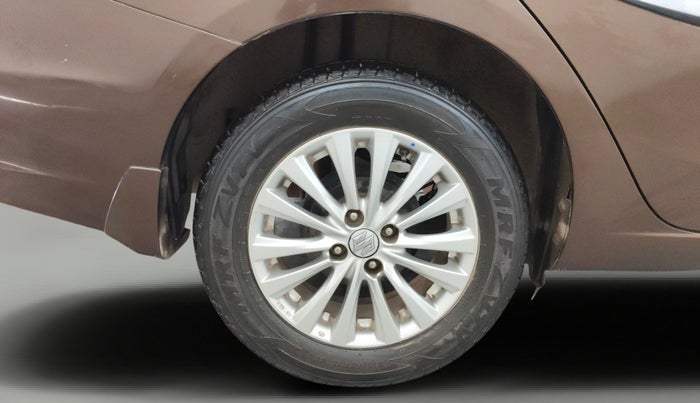 2016 Maruti Ciaz ZXI, Petrol, Manual, 34,030 km, Right Rear Wheel