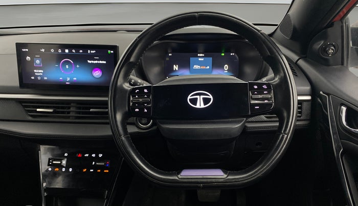 2023 Tata NEXON FEARLESS + SUNROOF AMT DUAL TONE 1.5 DIESEL, Diesel, Automatic, 15,482 km, Steering Wheel Close Up