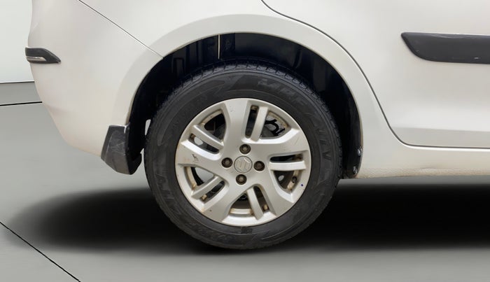 2012 Maruti Swift Dzire ZXI, Petrol, Manual, 1,02,358 km, Right Rear Wheel