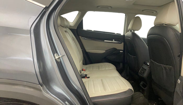 2019 KIA SELTOS GTX PLUS DCT 1.4 PETROL, Petrol, Automatic, 39,364 km, Right Side Rear Door Cabin