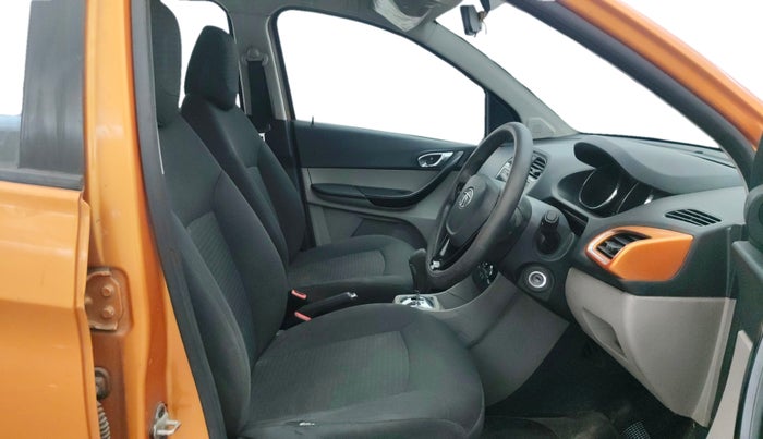 2018 Tata Tiago XZA PETROL, Petrol, Automatic, 1,45,004 km, Right Side Front Door Cabin