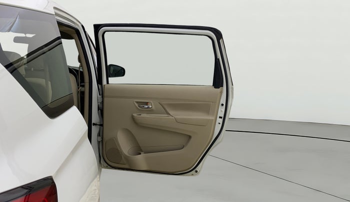 2022 Maruti Ertiga ZXI+ AT SHVS, CNG, Automatic, 61,022 km, RHS Rear Door