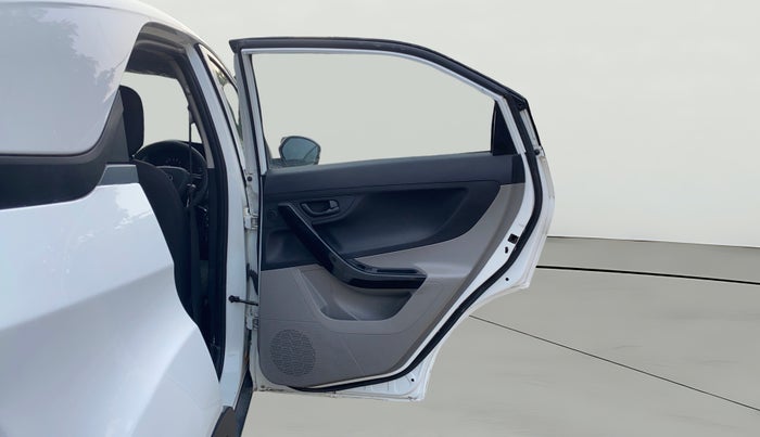 2019 Tata NEXON XMA DIESEL, Diesel, Automatic, 1,18,349 km, RHS Rear Door