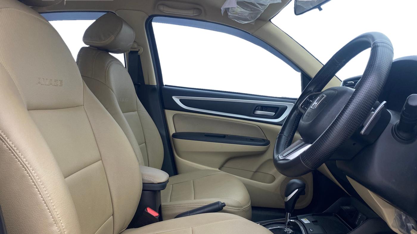 2023 Honda Amaze 1.2L I-VTEC VX CVT, Petrol, Automatic, 31,815 km, Right Side Front Door Cabin