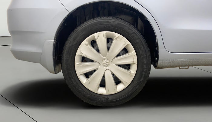 2017 Maruti Ertiga VXI, Petrol, Manual, 35,639 km, Right Rear Wheel