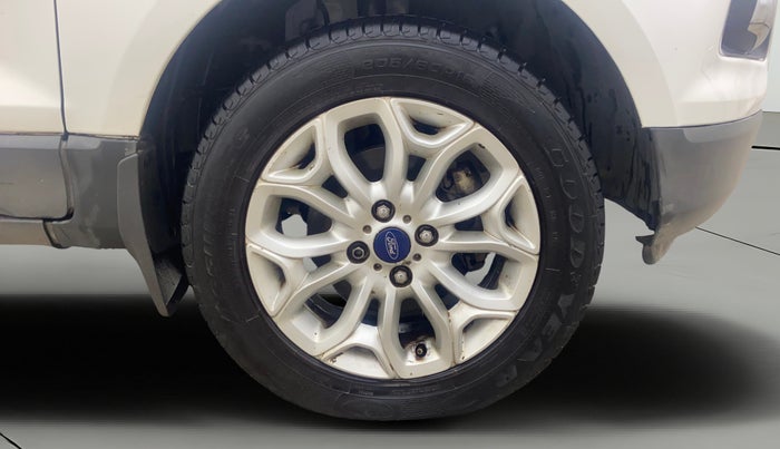 2017 Ford Ecosport TITANIUM 1.5L PETROL, Petrol, Manual, 1,01,446 km, Right Front Wheel