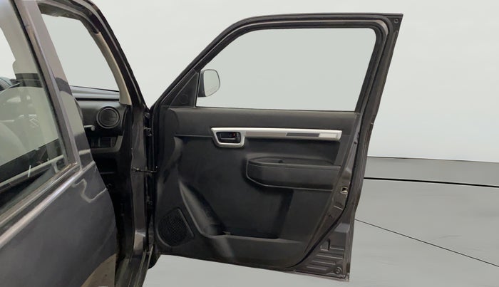 2020 Maruti S PRESSO VXI, Petrol, Manual, 93,728 km, RHS Front Door