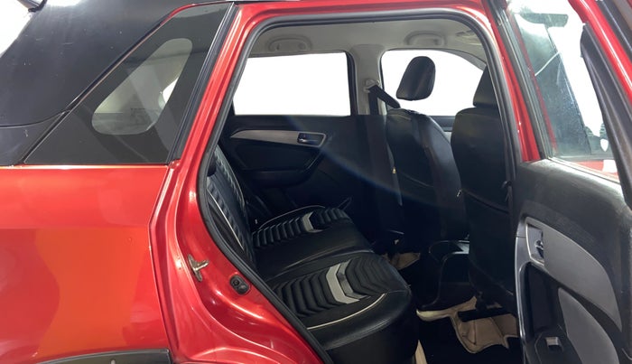 2018 Maruti Vitara Brezza ZDI AMT, Diesel, Automatic, 70,878 km, Right Side Rear Door Cabin