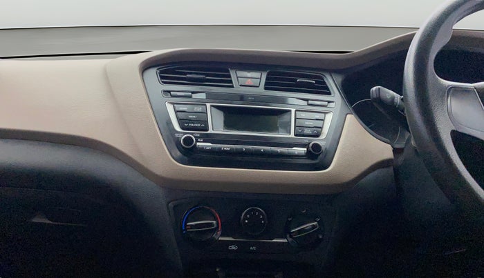 2017 Hyundai Elite i20 MAGNA EXECUTIVE 1.2, Petrol, Manual, 1,02,864 km, Air Conditioner