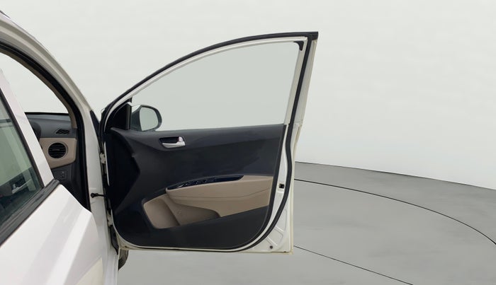 2017 Hyundai Grand i10 SPORTZ (O) 1.2 KAPPA VTVT, Petrol, Manual, 38,846 km, RHS Front Door