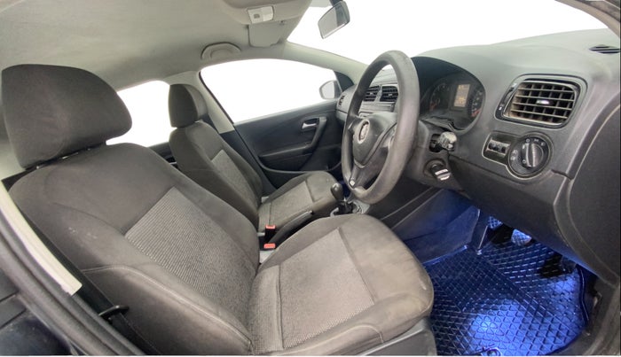 2016 Volkswagen Polo COMFORTLINE 1.2L, Petrol, Manual, 73,493 km, Right Side Front Door Cabin