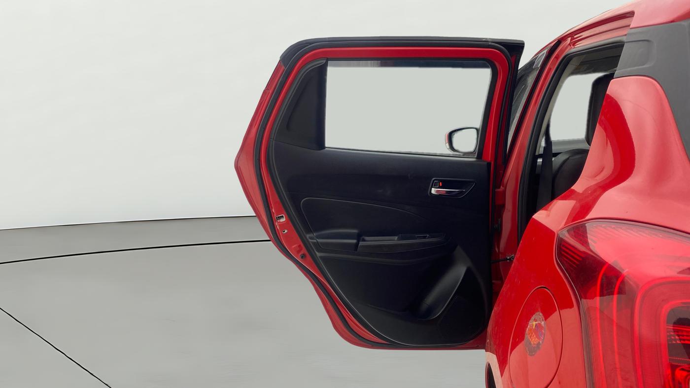 2023 Maruti Swift ZXI CNG, CNG, Manual, 28,512 km, LHS Rear Door