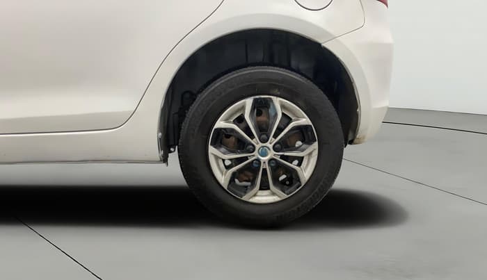 2015 Maruti Swift VDI, Diesel, Manual, 1,27,183 km, Left Rear Wheel