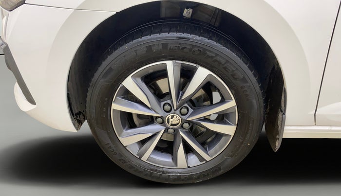 2024 Skoda SLAVIA STYLE 1.0L TSI AT, Petrol, Automatic, 26,163 km, Left Front Wheel