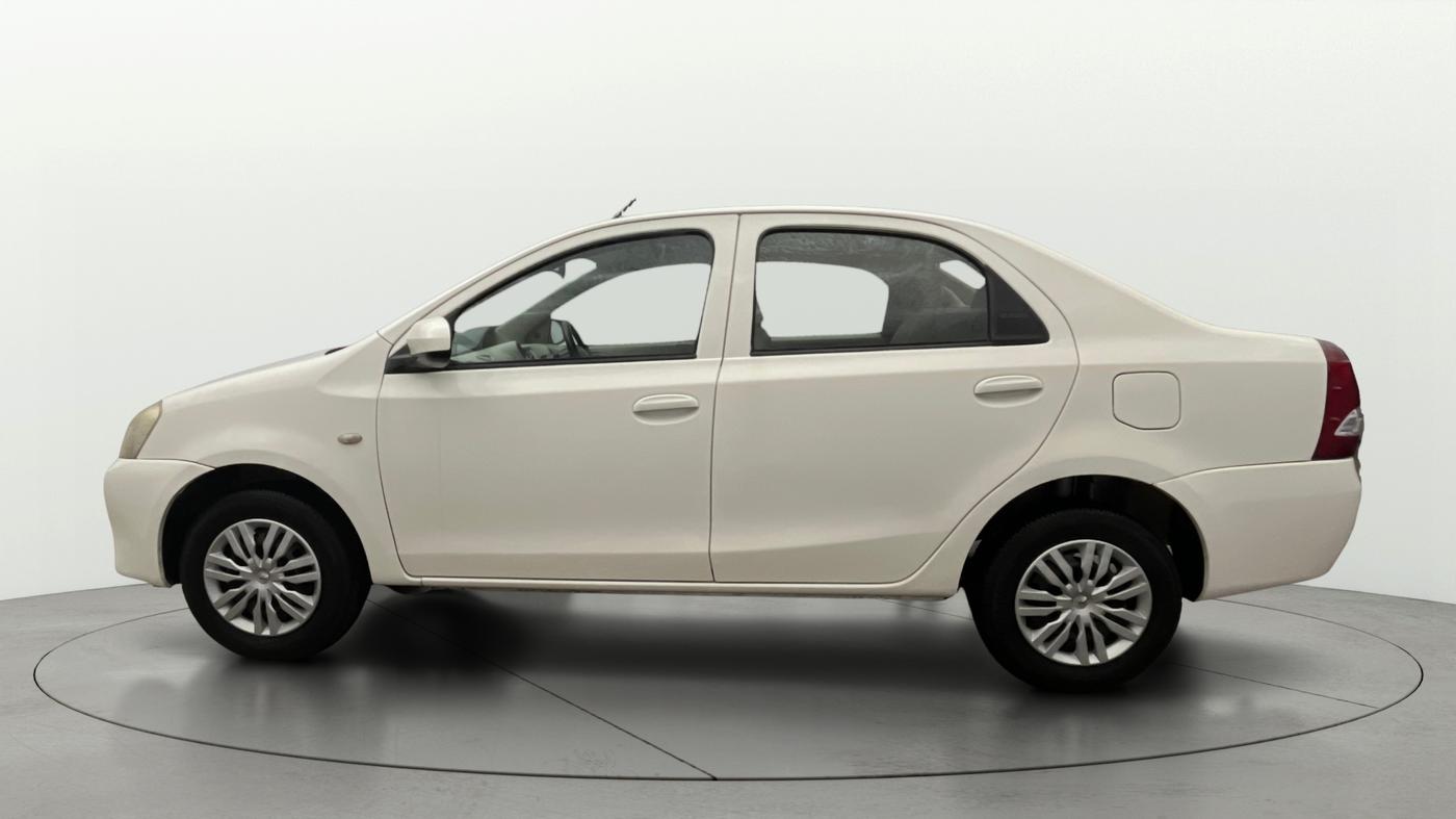 2016 Toyota Etios G, Petrol, Manual, 27,162 km, Left Side