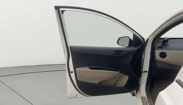 2017 Hyundai Grand i10 MAGNA AT 1.2 KAPPA VTVT, Petrol, Automatic, 17,014 km, LHS Front Door