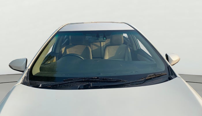 2016 Toyota Corolla Altis JS PETROL, Petrol, Manual, 73,979 km, Front Windshield