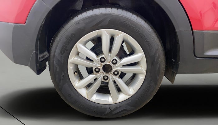 2016 Hyundai Creta SX PLUS 1.6 PETROL, Petrol, Manual, 75,041 km, Right Rear Wheel