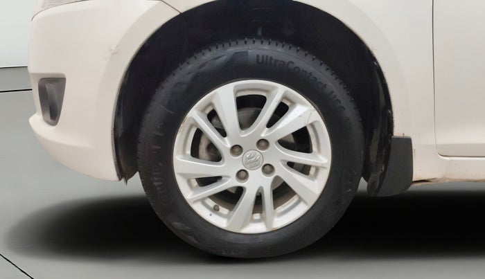 2013 Maruti Swift ZXI, Petrol, Manual, 1,11,240 km, Left Front Wheel