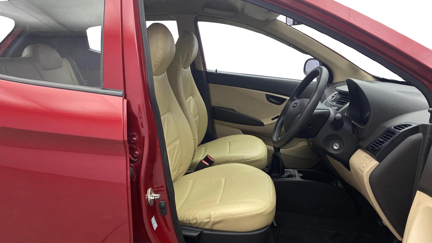2018 Hyundai Eon MAGNA +, Petrol, Manual, 53,017 km, Right Side Front Door Cabin