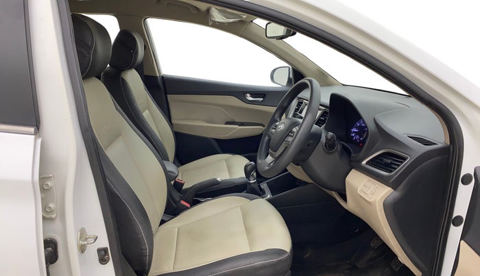 2019 Hyundai Verna 1.6 VTVT SX, Petrol, Manual, 49,112 km, Right Side Front Door Cabin