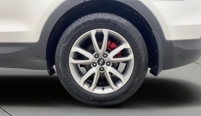 2017 Hyundai Santa Fe 4 WD AT, Diesel, Automatic, 61,184 km, Left Rear Wheel