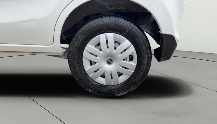 2016 Maruti Alto 800 LXI, Petrol, Manual, 28,127 km, Left Rear Wheel