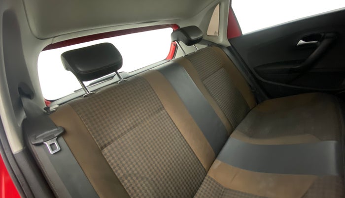 2018 Volkswagen Polo HIGHLINE PLUS 1.5 16 ALLOY, Diesel, Manual, 1,46,052 km, Right Side Rear Door Cabin