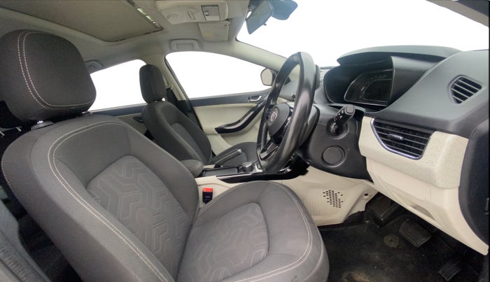 2021 Tata NEXON XZA PLUS (O) PETROL, Petrol, Automatic, 55,578 km, Right Side Front Door Cabin