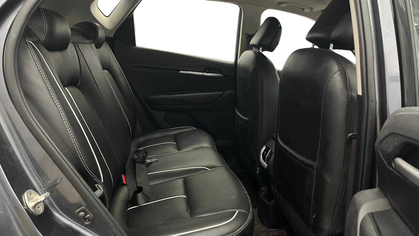 2022 KIA SONET HTK PLUS 1.0 IMT, Petrol, Manual, 50,690 km, Right Side Rear Door Cabin