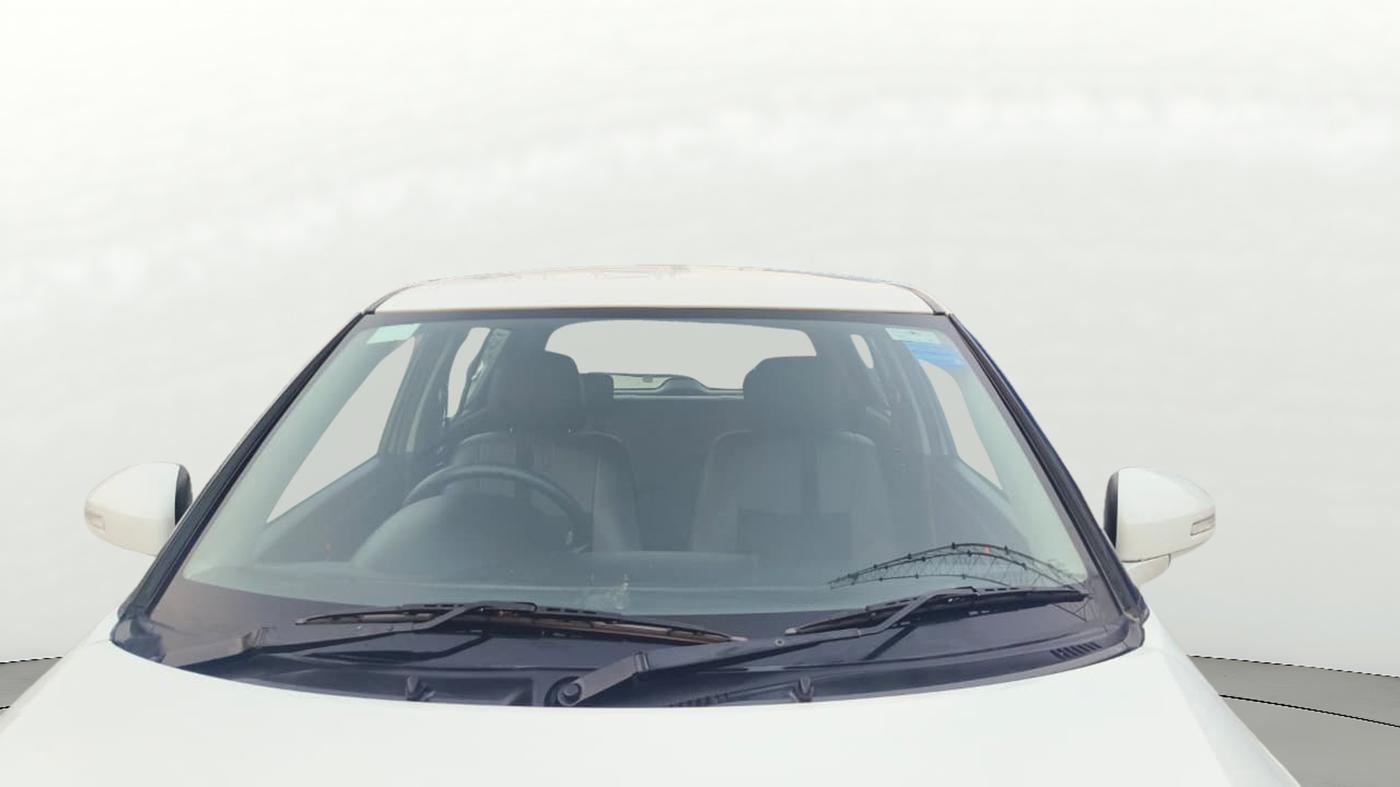 2013 Maruti Swift VXI, Petrol, Manual, 30,265 km, Front Windshield