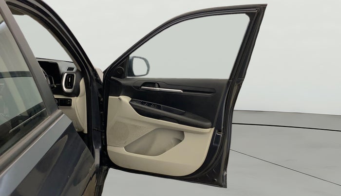 2020 KIA SONET HTX 1.5, Diesel, Manual, 84,739 km, RHS Front Door
