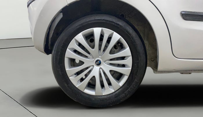 2014 Maruti Celerio VXI, CNG, Manual, 81,613 km, Right Rear Wheel