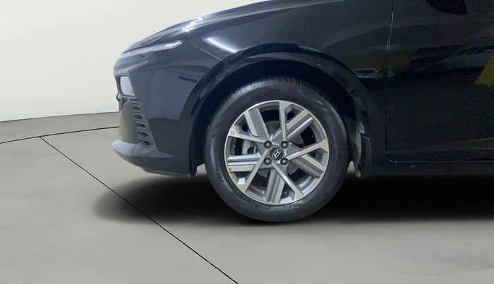 2025 Hyundai Verna  SX 1.5 MPI IVT, Petrol, Automatic, 10,992 km, Left Front Wheel