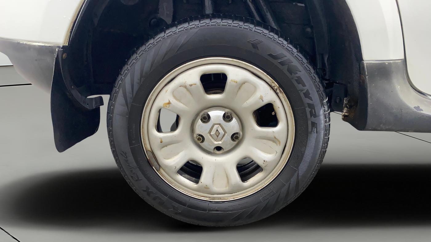 2014 Renault Duster 85 PS RXL DIESEL, Diesel, Manual, 1,17,191 km, Right Rear Wheel