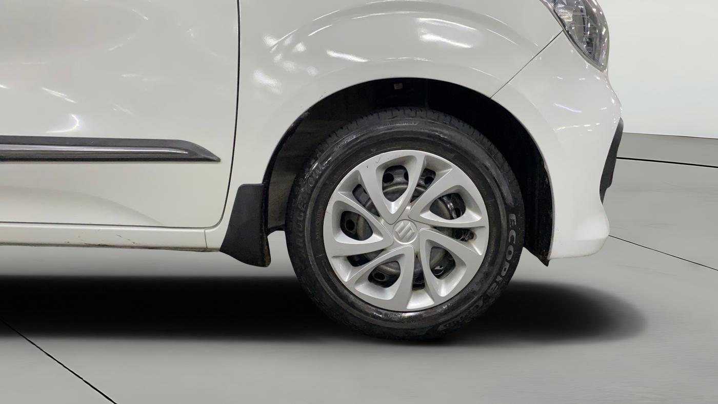 2023 Maruti Celerio VXI, Petrol, Manual, 28,897 km, Right Front Wheel