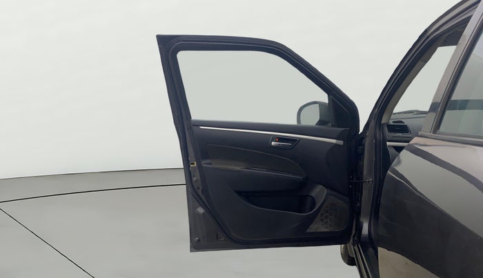 2015 Maruti Swift VXI, Petrol, Manual, 99,745 km, LHS Front Door