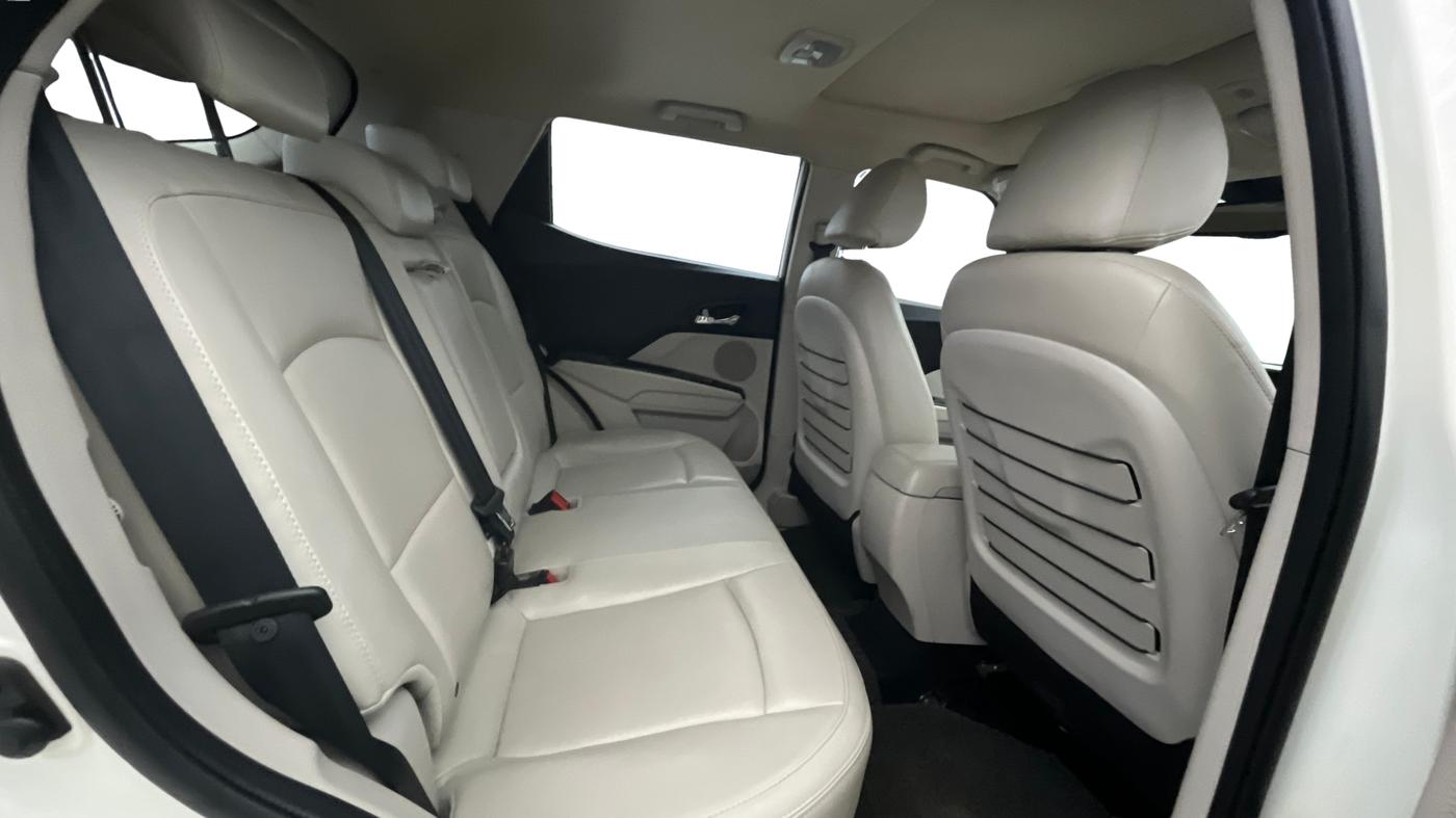 2019 Mahindra XUV300 W8 (O) 1.5 DIESEL, Diesel, Manual, 70,097 km, Right Side Rear Door Cabin
