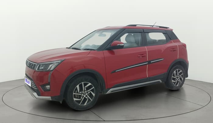 2022 Mahindra XUV300 W8 (O) 1.2 PETROL AMT, Petrol, Automatic, 12,444 km, Left Front Diagonal
